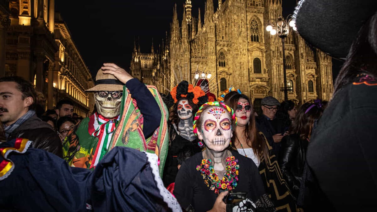 La 'Parata del día de muertos' torna in città: il percorso della sfilata e come partecipare