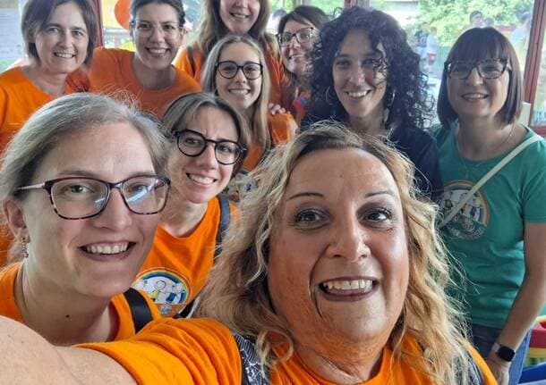 Cairate - Emozioni e comunità nella festa di fine anno della scuola Carnelli di Bolladello -  - Varese News