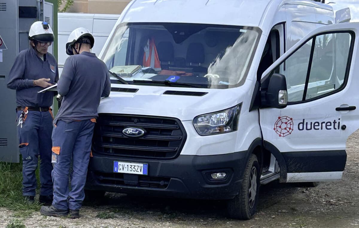 Blackout generale, un Comune del Milanese senza corrente da 14 ore: "Siamo in emergenza, aprite la porta solo a chi è in divisa"