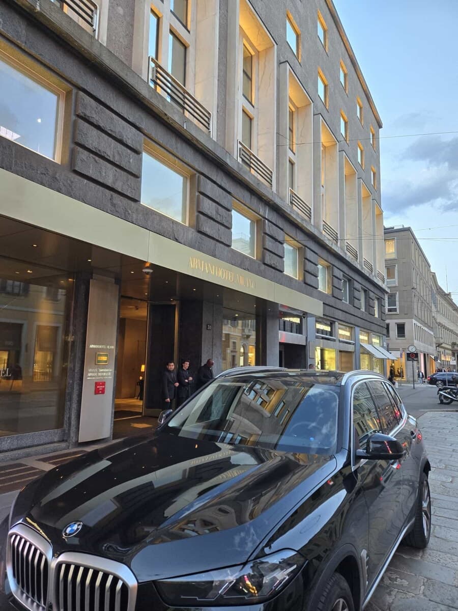 Big Limo si dimentica di rinnovare il pass Ztl: 41 multe, il giudice le annulla. Ma scatta il braccio di ferro col Comune di Milano