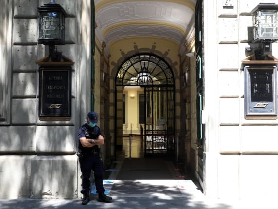 Milano, Marta e i colleghi di Atm della chat sessista: «Ferita dal loro comportamento ma sono solo la minoranza»