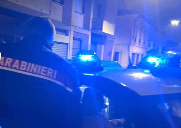 Besano - Lite a Besano nella notte, due uomini feriti con un’arma da taglio -  - Varese News