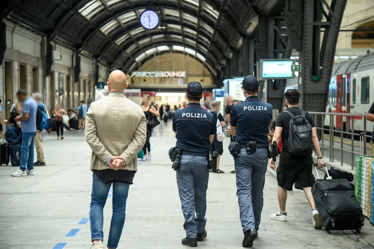 Rientra in Italia nonostante l'espulsione: arrestato in stazione Centrale