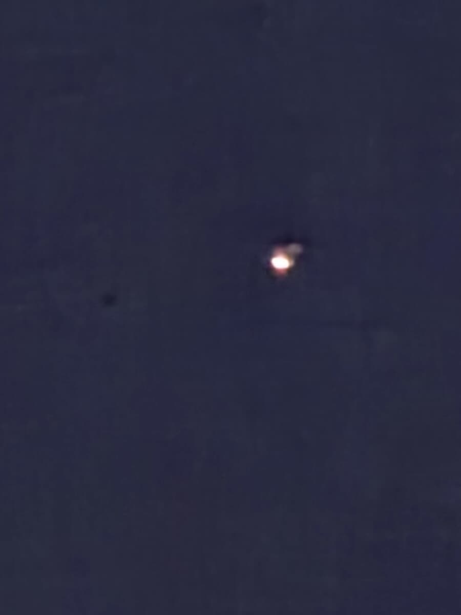 Naso all'insù sui cieli di Milano: ecco il passaggio della Stazione spaziale, visibile a occhio nudo