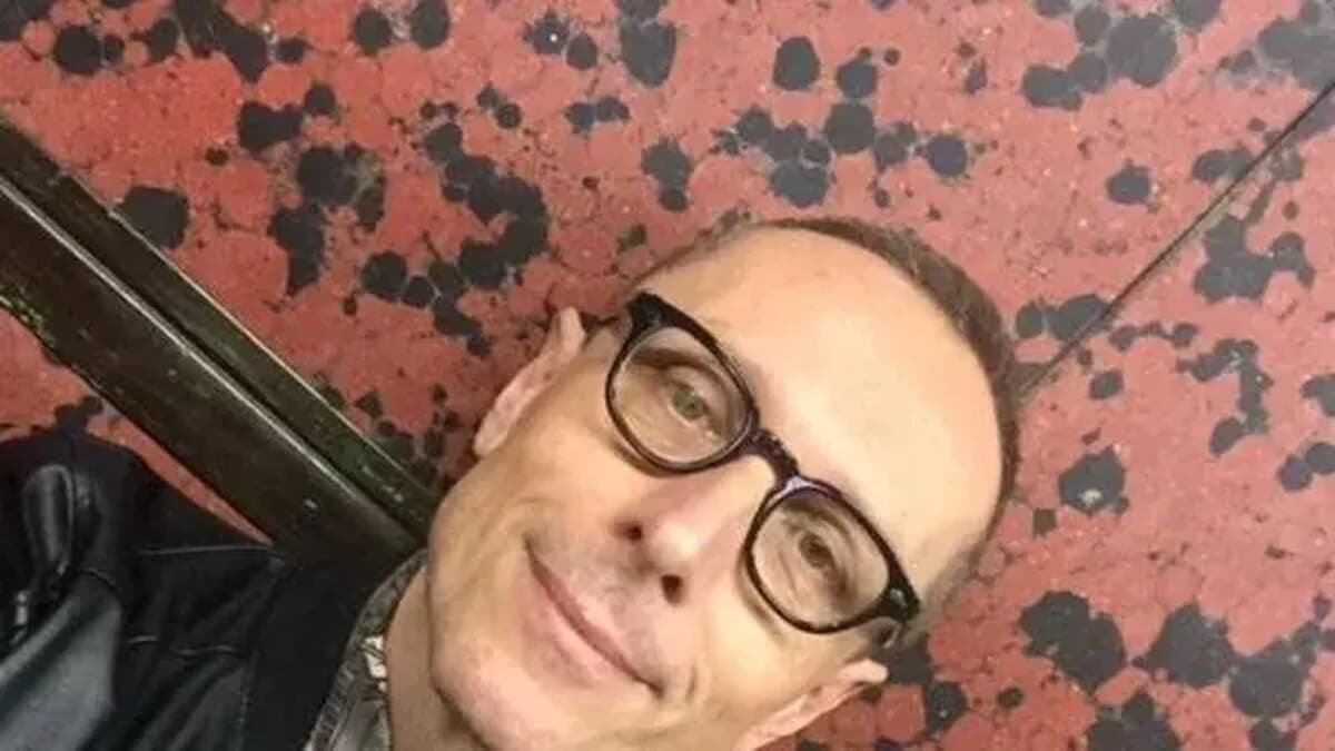Chi è Jawhar Kadir, l'ex lottatore fermato per l'omicidio di Roberto Guerrino: la "passeggiata" sotto le telecamere e i pantaloncini rossi