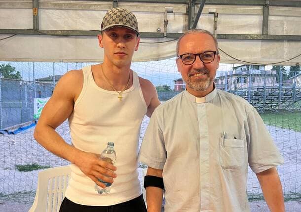 Gavirate - Massimo Pericolo e don Marco Casale: la storia di un’amicizia nata in cella e ritrovata a Gavirate - Varese Laghi - Varese News