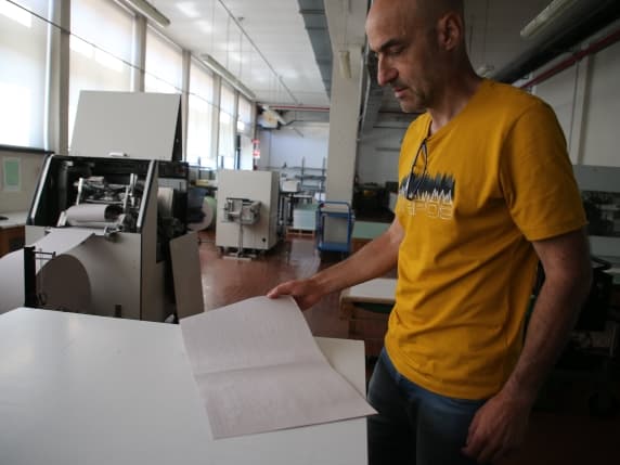 A Monza la Biblioteca italiana per ciechi: tra i 96 mila volumi in Braille e gli spartiti musicali chiesti anche da Bocelli