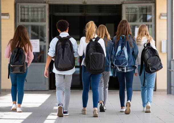 Esame di Maturità - Pavese, Brancati, Calabresi e l’Assemblea Costituente tra i titoli della prima prova di maturità per gli 8000 studenti varesini -  - Varese News
