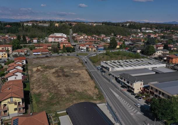 Cavaria con Premezzo - Il nuovo supermercato a Cavaria e le critiche al sindaco. “Diffamatorie, denuncio” - Gallarate/Malpensa - Varese News