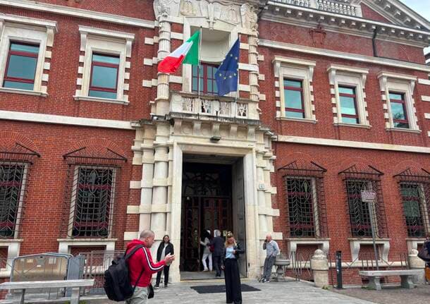 Varese - Tentata rapina a Varese con un sasso: condannato a un anno e quattro mesi - Varese Laghi - Varese News