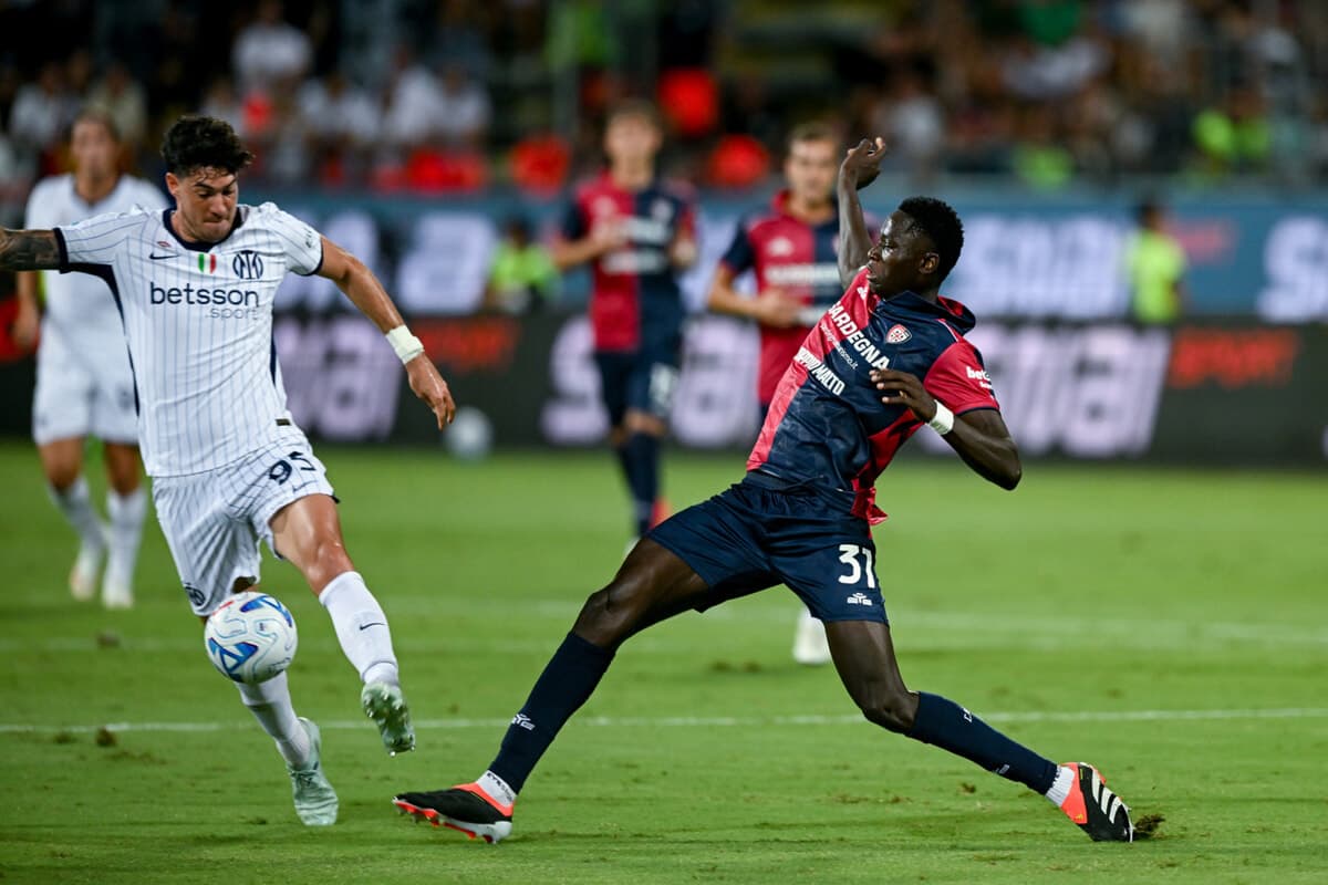 Video gol e highlights Cagliari-Inter 0-1: a segno Çalhanoğlu