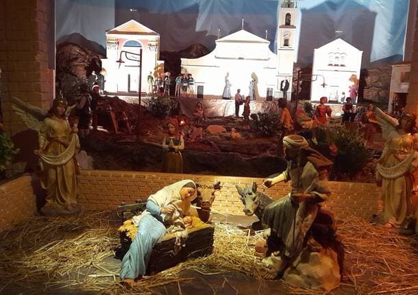 Cadrezzate con Osmate - A Cadrezzate la tradizione del Presepe Tematico -  - Varese News