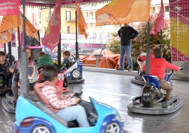 Laveno Mombello - Il Luna Park torna sul lungolago di Laveno Mombello: sconti speciali per l’inaugurazione - Archivio - Varese News