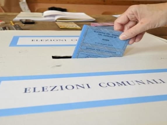 Primarie a Milano, danno forza ai candidati solo se coinvolgono la città