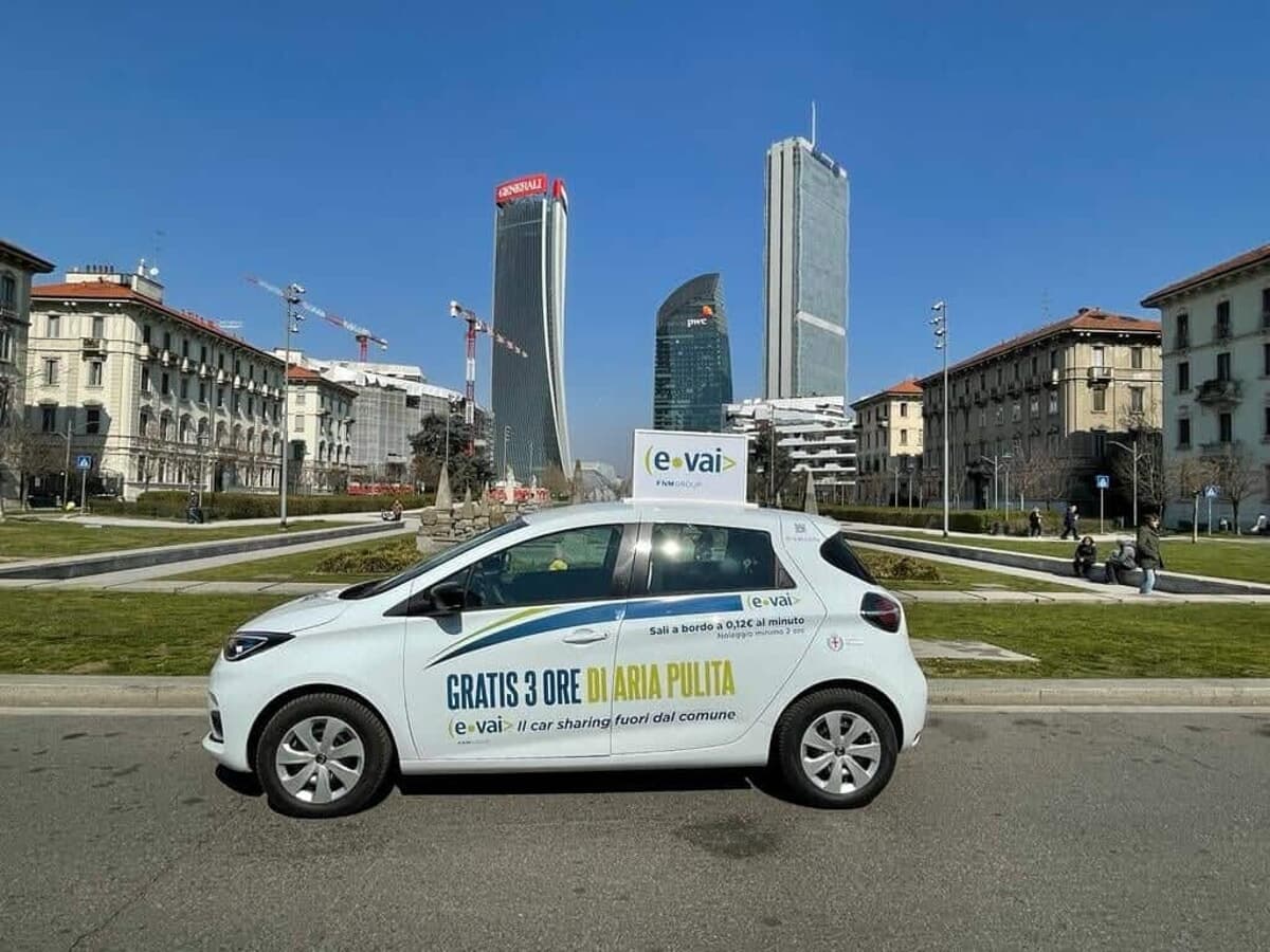 Il car sharing di Regione Lombardia chiude ai privati: stop al servizio E-Vai dal 1° settembre