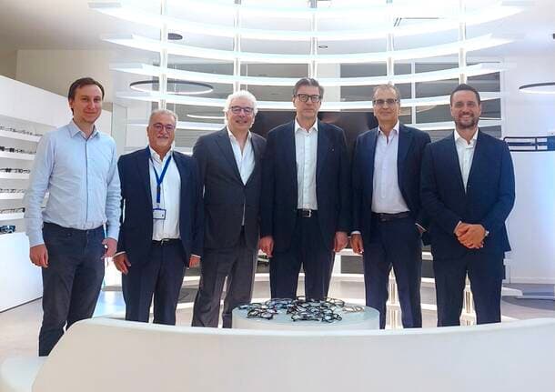Castiglione Olona - Il ministro Giorgetti in visita allo stabilimento ZEISS Vision Care di Castiglione Olona -  - Varese News