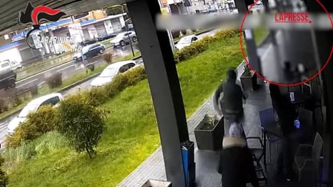Milano, 22enne sequestrato per estorsione ai familiari: 5 arresti