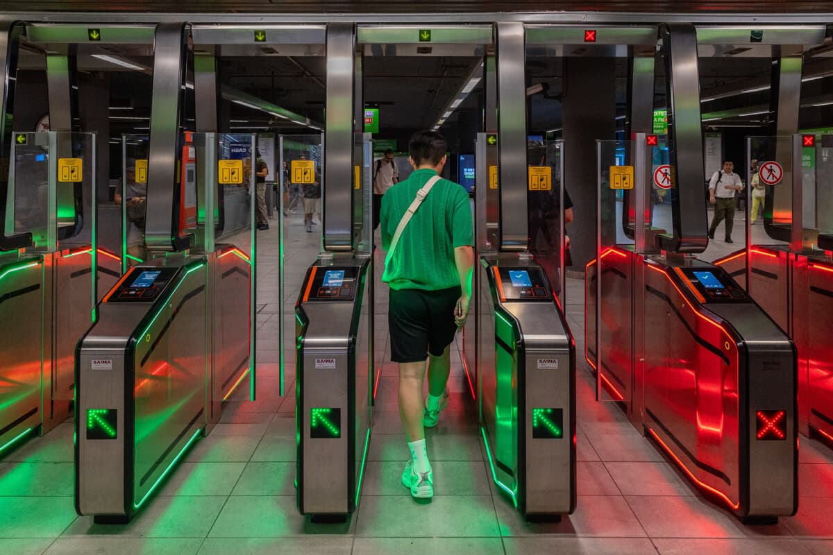 Ferragosto a Milano: come cambiano gli orari di metro, tram e bus nel weekend