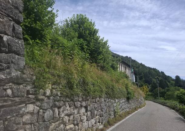 Il caso - “Duno paese abbandonato”. Il sindaco replica: “Per risparmiare faccio di persona le manutenzioni” -  - Varese News