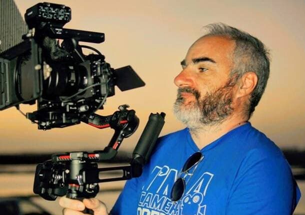 Varese - È morto improvvisamente a 44 anni Simone Magrin: viveva a Capo Verde, aveva lavorato a lungo a Rete 55 -  - Varese News