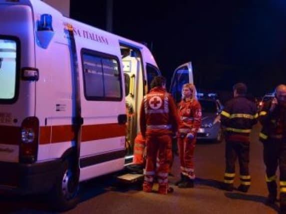 Locate Varesino, 36enne investito da un'auto pirata e poi da un secondo guidatore ubriaco: morto per le ferite gravissime