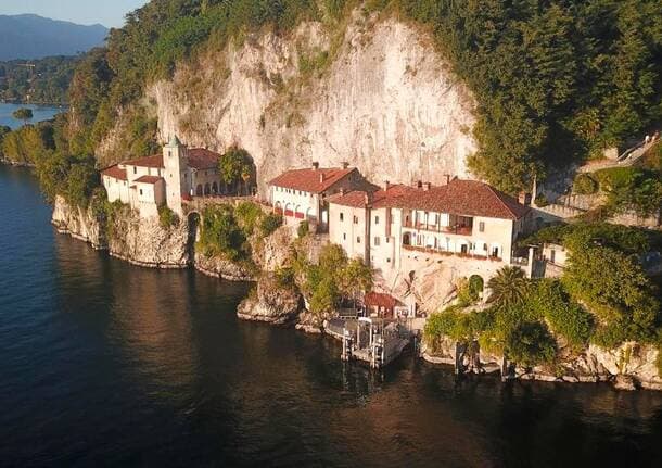 Leggiuno - Una visita guidata speciale all’Eremo di Santa Caterina con degustazione del “Brugo”, il liquore della Brughiera nato a Somma Lombardo -  - Varese News