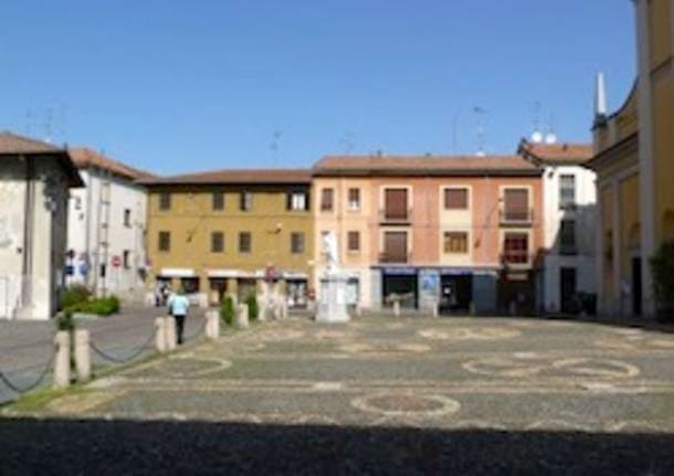 Cassano Magnago - Cassano Magnago, la maggioranza difende i lavori in piazza San Giulio: “Altro che casualità, è buon senso” -  - Varese News