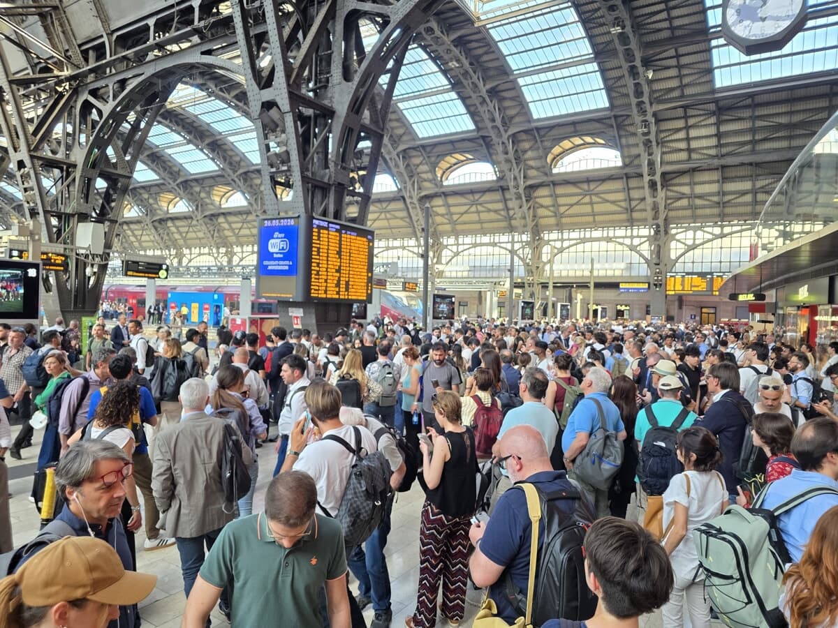 Venerdì nero per a Milano: sciopero di 24 ore dei treni. Gli orari e le fasce di garanzia