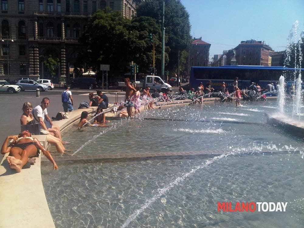 Milano da bollino rosso, oggi si arriva a 37 gradi: le previsioni e i consigli degli esperti