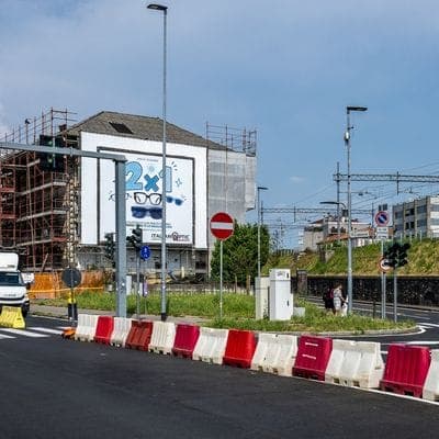 E-Brt, primi correttivi in via Paleocapa ma le code restano - Le foto