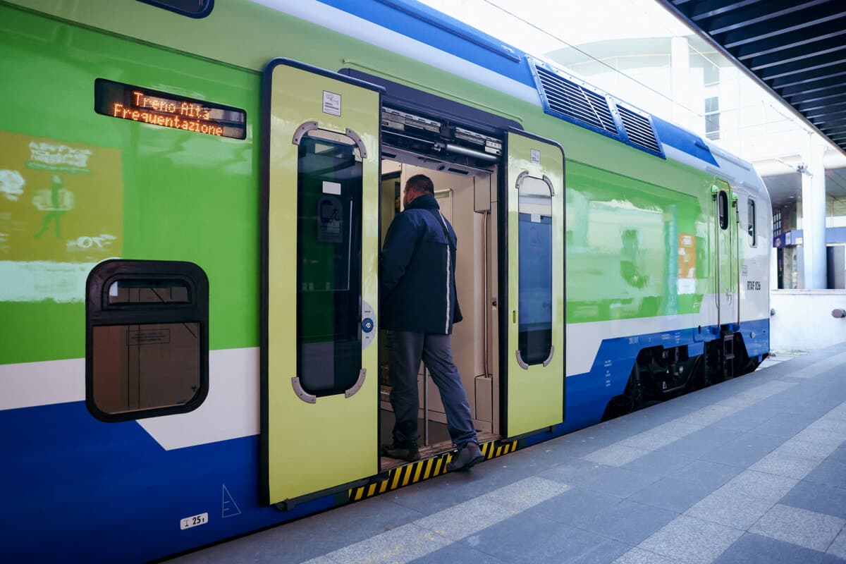 Lavori di Pedemontana, stop ai treni per un anno tra Villasanta e Triuggio: come spostarsi da Milano