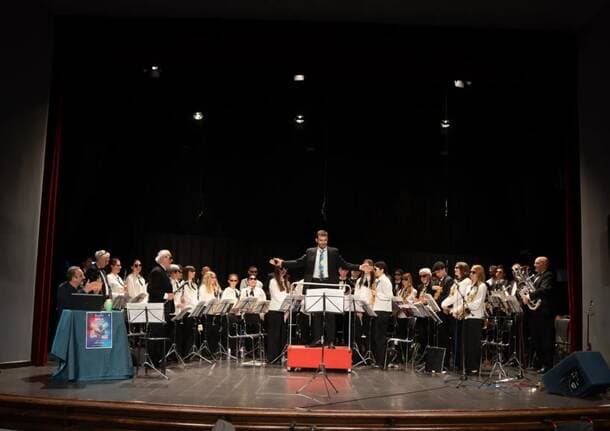 Busto Arsizio - Sacconago celebra 150 anni della Filarmonica Santa Cecilia: in scena il concerto di Natale “Lo scontro del secolo… e mezzo” - Tempo libero - Varese News