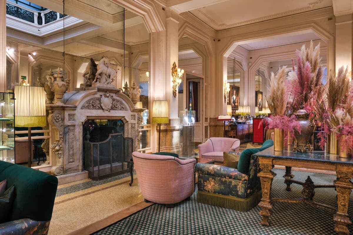 Chi comanda negli hotel di lusso: suite da 7mila euro a notte e salotti enormi. Tutte le nuove aperture a Milano