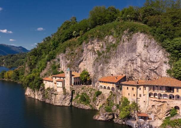 Tempo Libero - Il Natale della natura: ghirlande artigianali all’Eremo di Santa Caterina - Tempo libero - Varese News