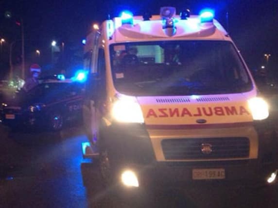 Milano, diciannovenne soccorsa all'alba in Corso Como: portata alla Mangiagalli. L'ipotesi di una violenza sessuale