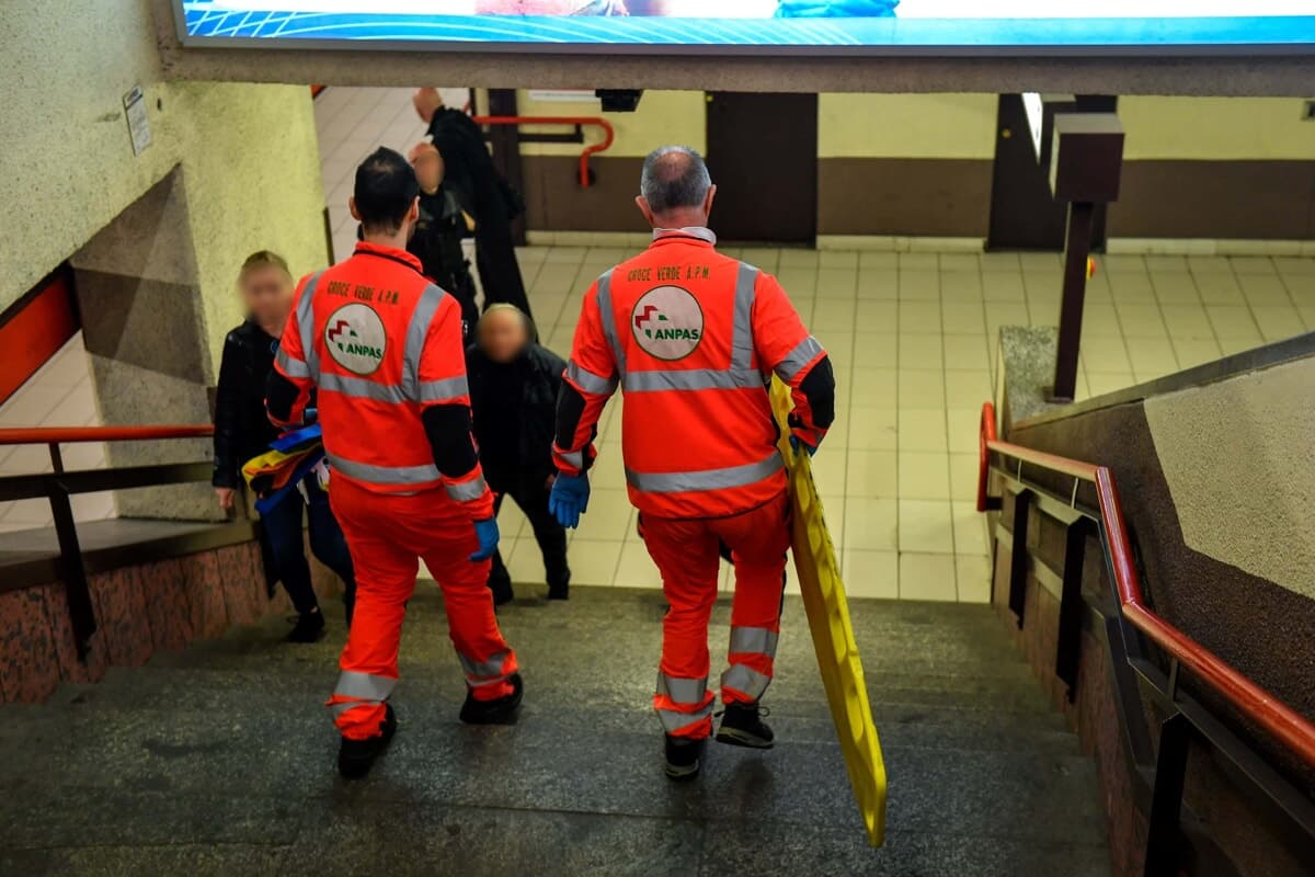 Un tratto della metro M1 (la "Rossa") è stato chiuso