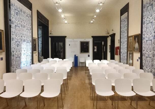 Saronno - Villa Gianetti a Saronno si apre ancora di più alla città grazie ai nuovi arredi -  - Varese News
