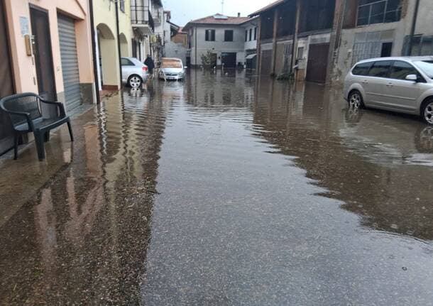 Gerenzano - A Gerenzano botta e risposta tra Comune e residenti sugli allagamenti di via 1° Maggio - Archivio - Varese News