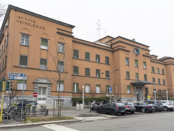 Il lavoro di cura al centro del dibattito: all'ospedale Besta di Milano un confronto sul futuro della sanità