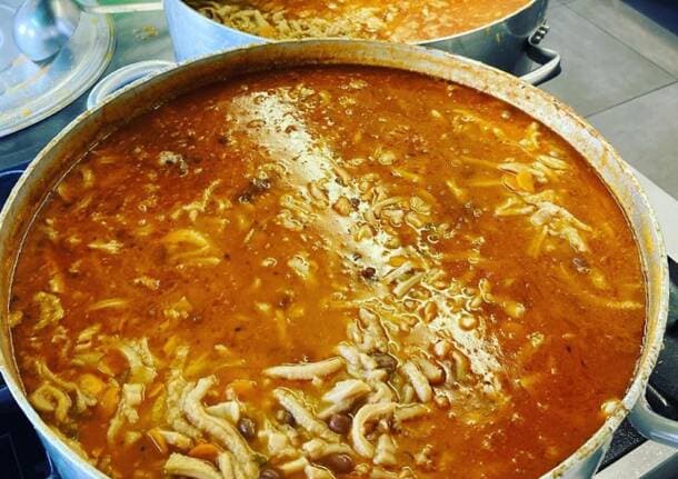 Sagre e Sapori nell'Alto Milanese - Alla Festa di Granda di Nerviano la “Buséca del Nando”, la pozione magica che prepara all’inverno - Archivio - Varese News