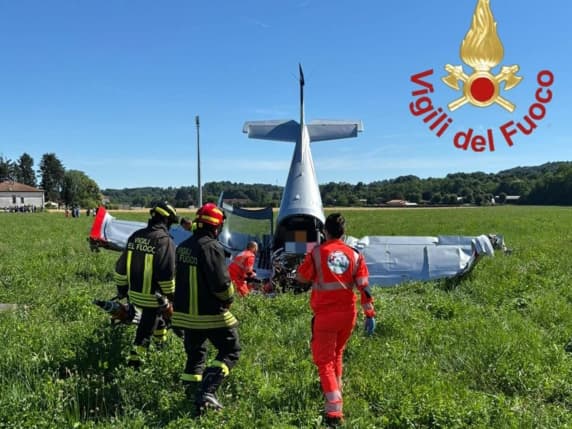 Como, ultraleggero precipita a Lurate Caccivio: gravissimi i due occupanti di 55 e 56 anni. Il velivolo decollato dalla Liguria