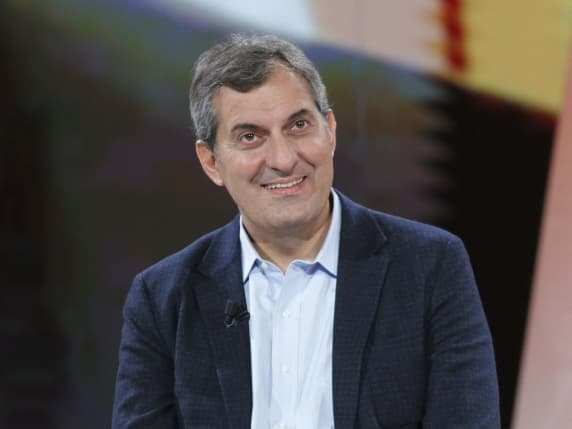 Mario Calabresi e la corsa alle Comunali, da Calenda a Buffagni (M5s): «Nessuna preclusione». E tutti invocano le primarie
