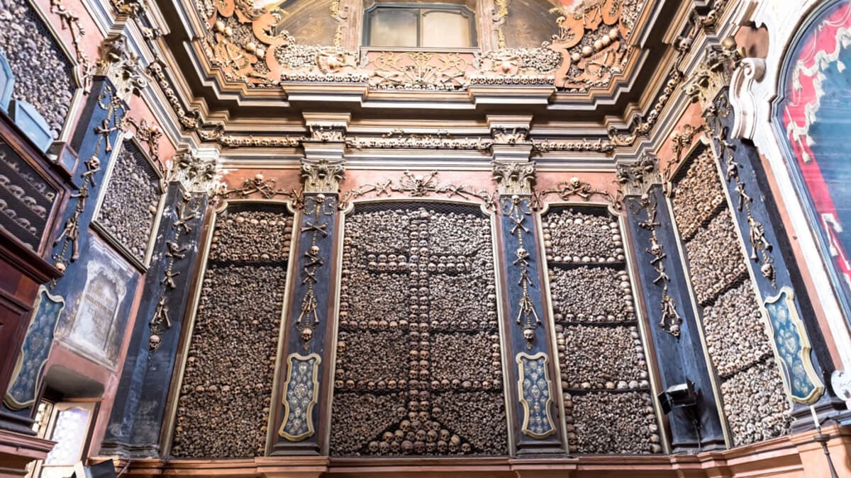Storia dei manicomi, spiritismo e salute mentale a Milano