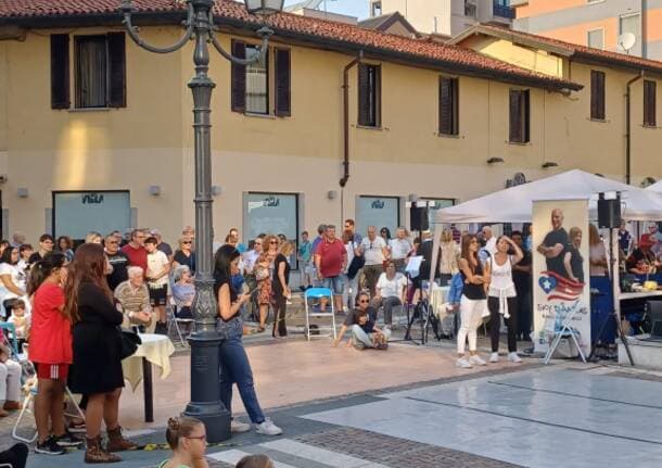 Saronno - Il centro di Saronno si anima con “Associazioni in Festa” e il grande murale di Ravo - Archivio - Varese News