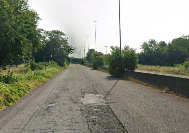 Rescaldina - Strade dissestate e asfalti da rifare. La viabilità intorno al centro commerciale “scalda” il consiglio a Rescaldina - Archivio - Varese News