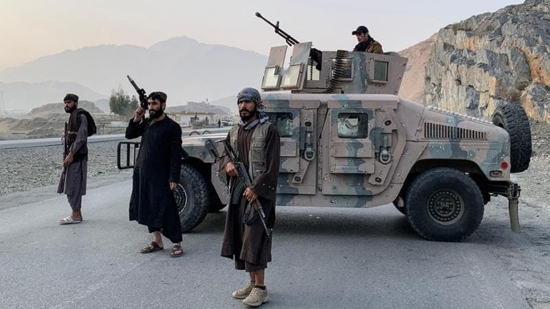 Il Pakistan bombarda obiettivi in Afghanistan, morti e feriti a Kabul
