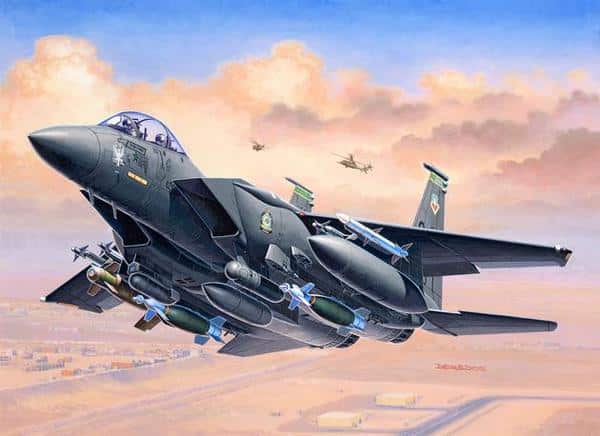 Tre F-15E statunitensi precipitati in Kuwait per incidente di fuoco amic