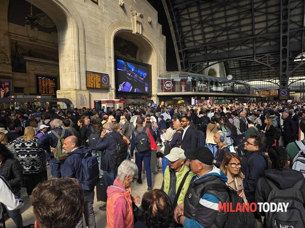 Decine di treni alta velocità cancellati o in ritardo per verifiche alla rete elettrica