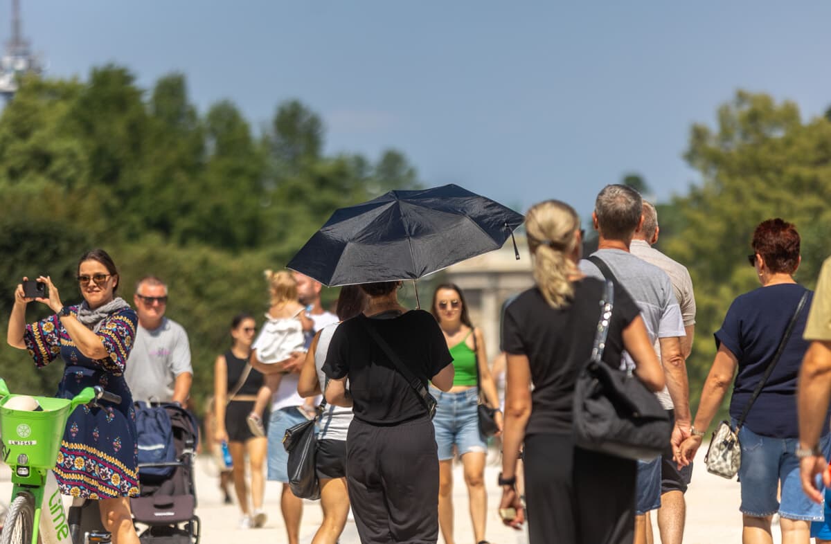 Milano nella morsa del caldo: notte tropicale e weekend rovente