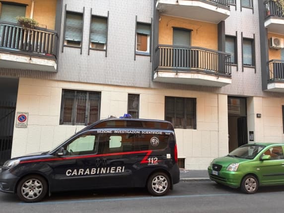 Sesto San Giovanni, coppia di anziani trovati morti da almeno due settimane in casa. Erano sposati da 54 anni. Disposta l'autopsia